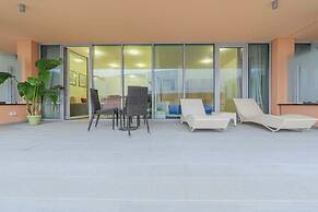 Waterfront Acquario House