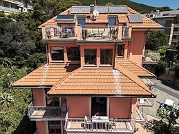 Kriss Apartments