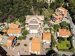 Kriss Apartments