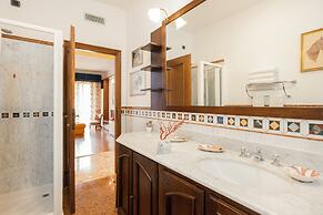 Kriss Apartments