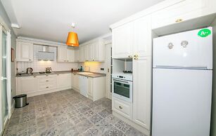 Villa Familia 2 Selimiye Daily Rentals