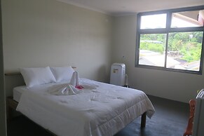 Zaru Hotel