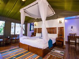OLIVE LAKE ELEMENTAITA LODGE
