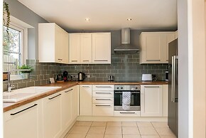 Beautiful 3 Bedroom Cotswold Cottage