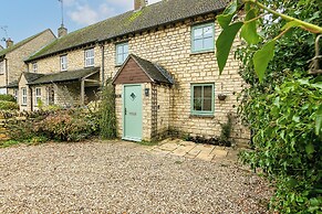Beautiful 3 Bedroom Cotswold Cottage