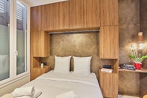 Suite Premium Facing the Chateau de Vincennes