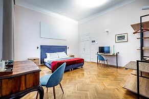 Five Suites Mantellate