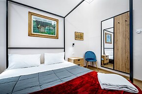 Five Suites Mantellate