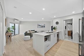 Apartment with Balcony & Parking Perth