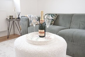 The Lily Suite in Berkshire