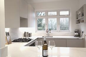 The Lily Suite in Berkshire