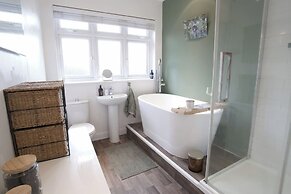 The Lily Suite in Berkshire