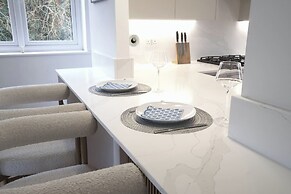 The Lily Suite in Berkshire