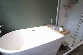 The Lily Suite in Berkshire