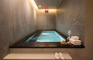 Haeundae Marine Capsule Hotel & Spa