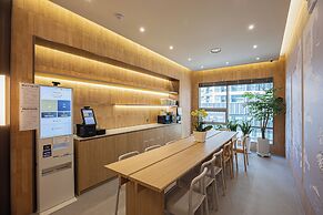 Haeundae Marine Capsule Hotel & Spa