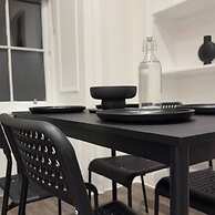 Cozy Modern Apartment on Leith Walk