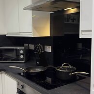Cozy Modern Apartment on Leith Walk