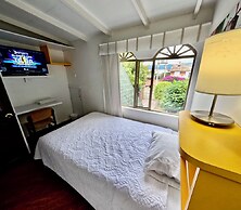 HOTEL CASA IRIS