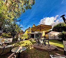 HOTEL CASA IRIS
