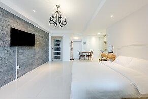 Uljin Sea and Moment Pension
