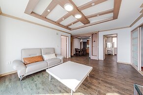 Uljin Sea and Moment Pension