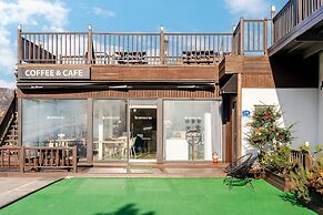 Uljin Sea and Moment Pension