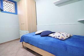 Casa Adele in Torre Dell'orso With Wi-fi and air Conditioning