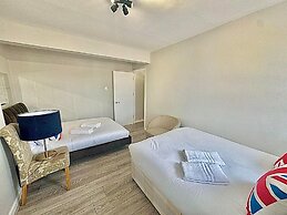 Eastcote Edge Residence