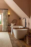 Louma Country Hotel