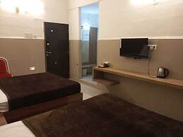 HOTEL CRAZY HOME AND RESORT