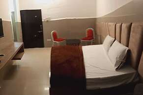 HOTEL CRAZY HOME AND RESORT