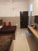 HOTEL CRAZY HOME AND RESORT