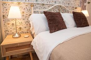 The Cherry Tree B&B Hotel