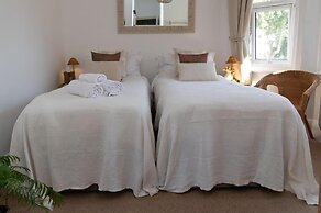 The Cherry Tree B&B Hotel