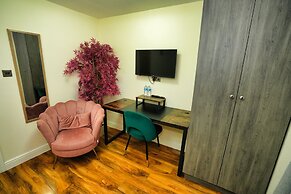 Silk Hotel