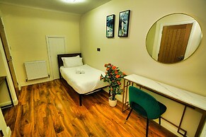Silk Hotel