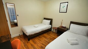 Silk Hotel