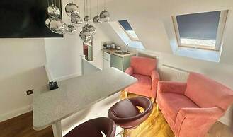 Silk Hotel