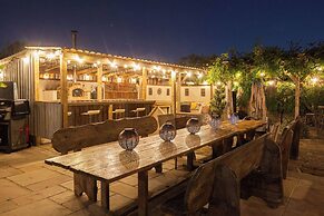 Wonderland Party Retreat