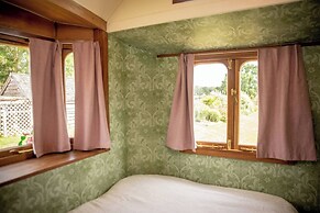 Wonderland Party Retreat