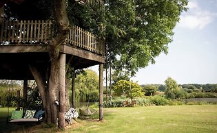 Wonderland Party Retreat