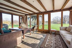 Wonderland Party Retreat