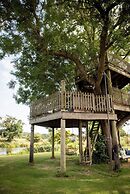 Wonderland Party Retreat