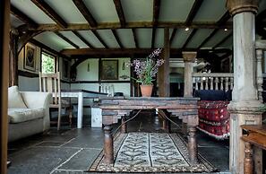 Wonderland Party Retreat