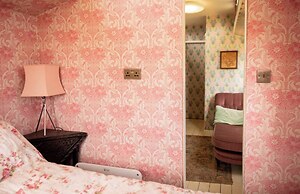 Wonderland Party Retreat