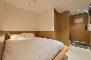 HOTEL ON YOU