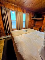 Alpine Lodge