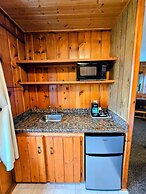 Alpine Lodge
