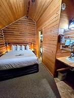 Alpine Lodge